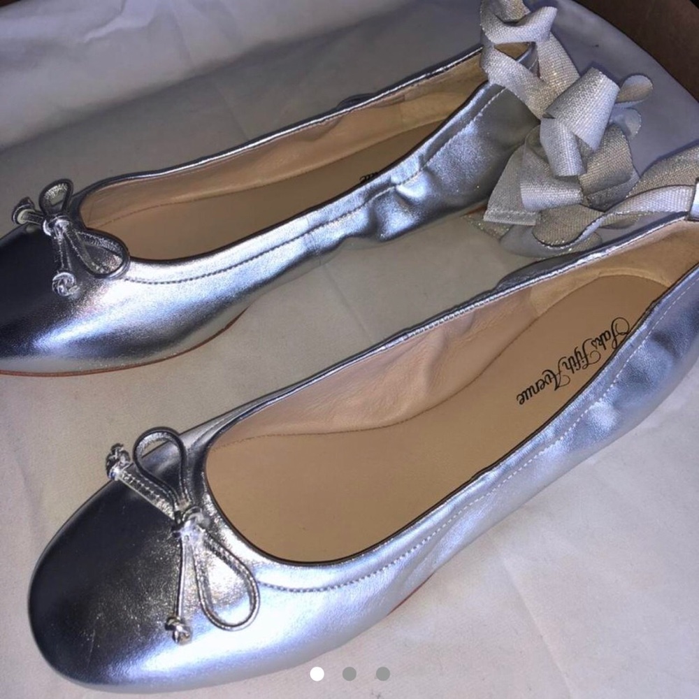 Saks fifth ave silver ballet flats size 8